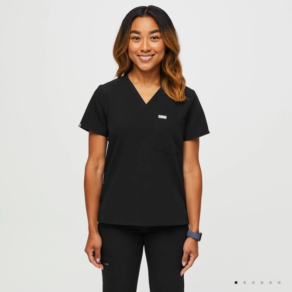 Figs Catarina One-Pocket Scrub Top